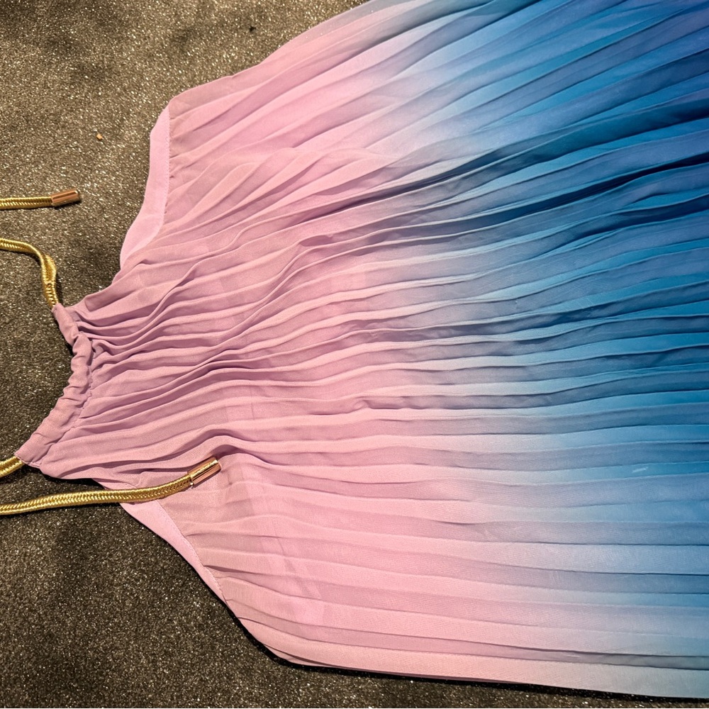 Aura pleated ombré maxi dress - Picture 4 of 5